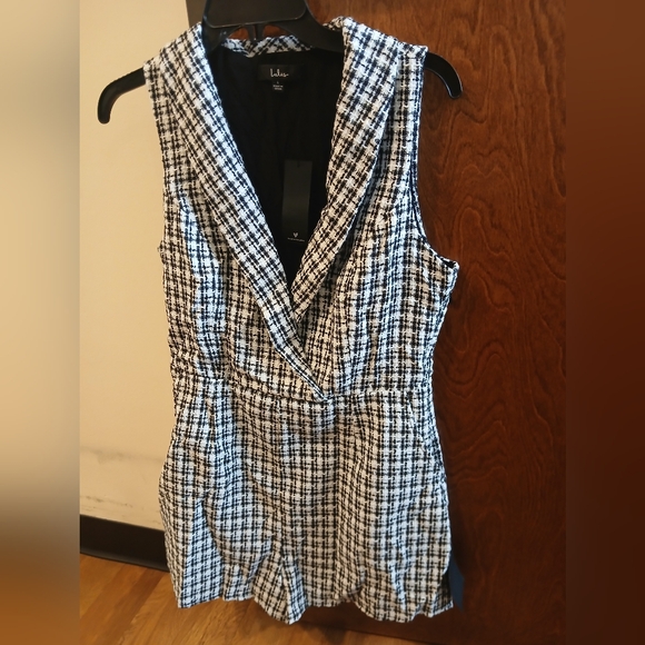 NWT/ LULU'S plaid V neck romper - Picture 1 of 8